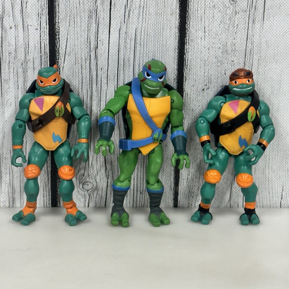 Lot of 3 Teenage Mutant Ninja Turtles 2018 Playmates